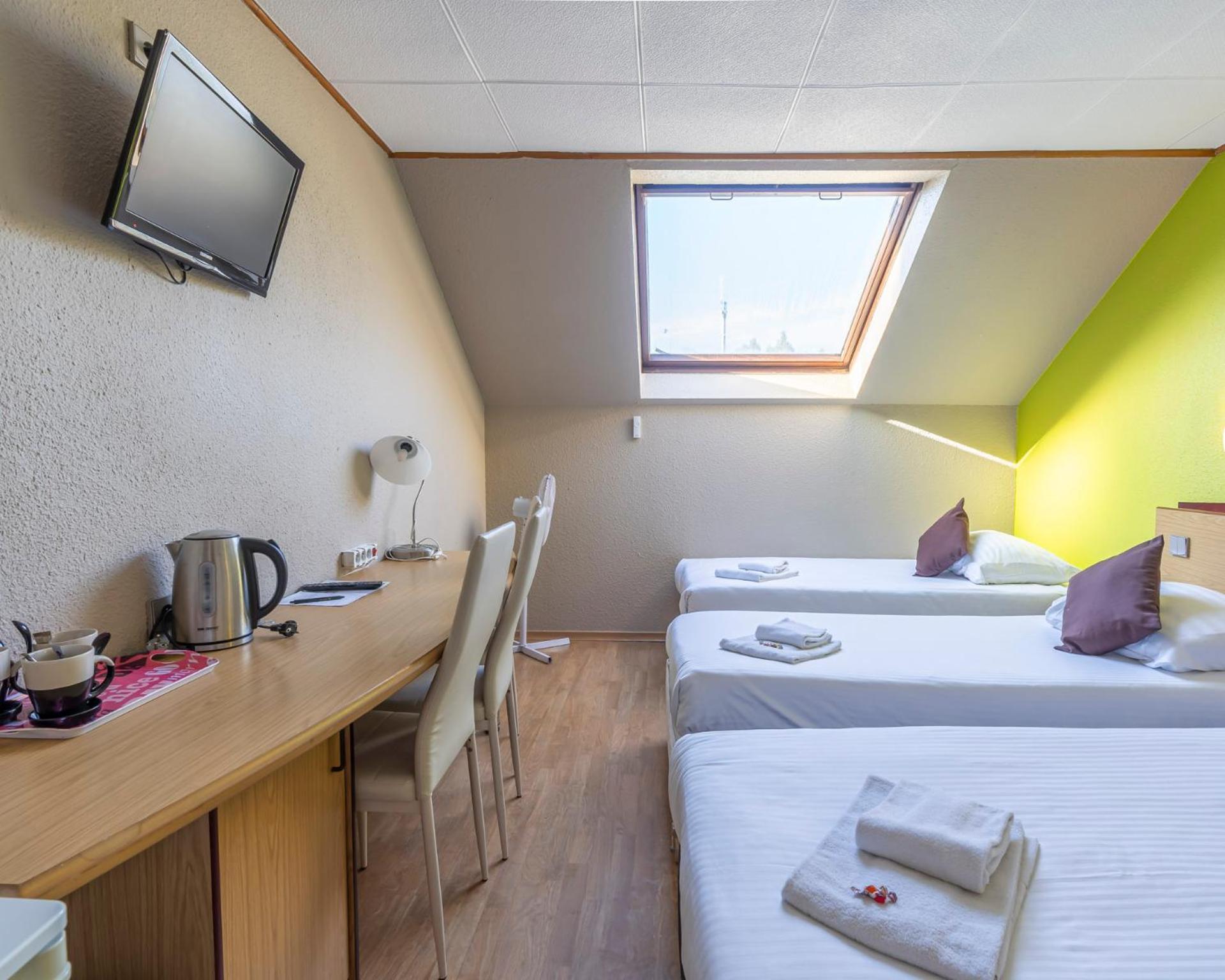 Sleep & Go Brugge Hotel Ngoại thất bức ảnh