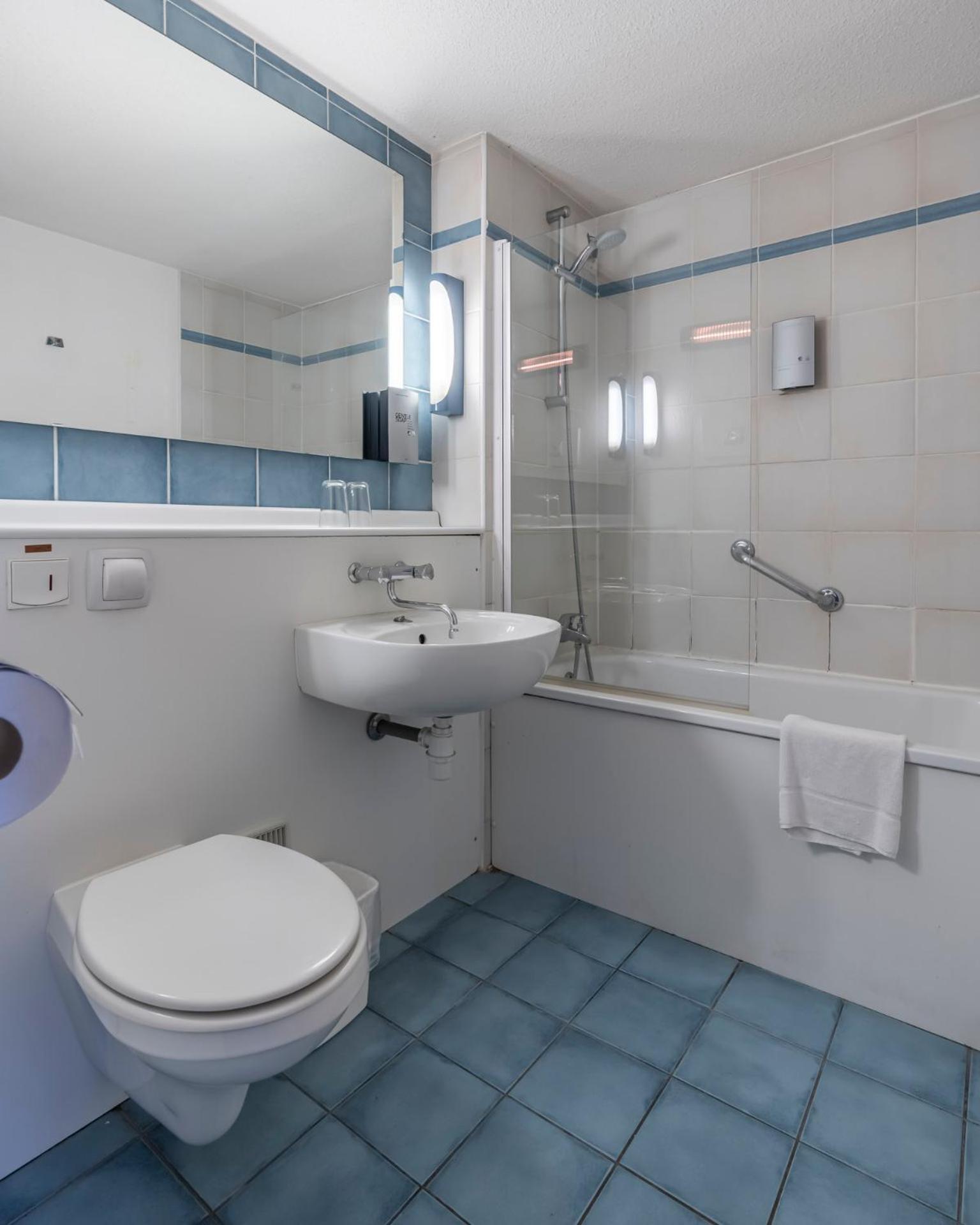 Sleep & Go Brugge Hotel Ngoại thất bức ảnh