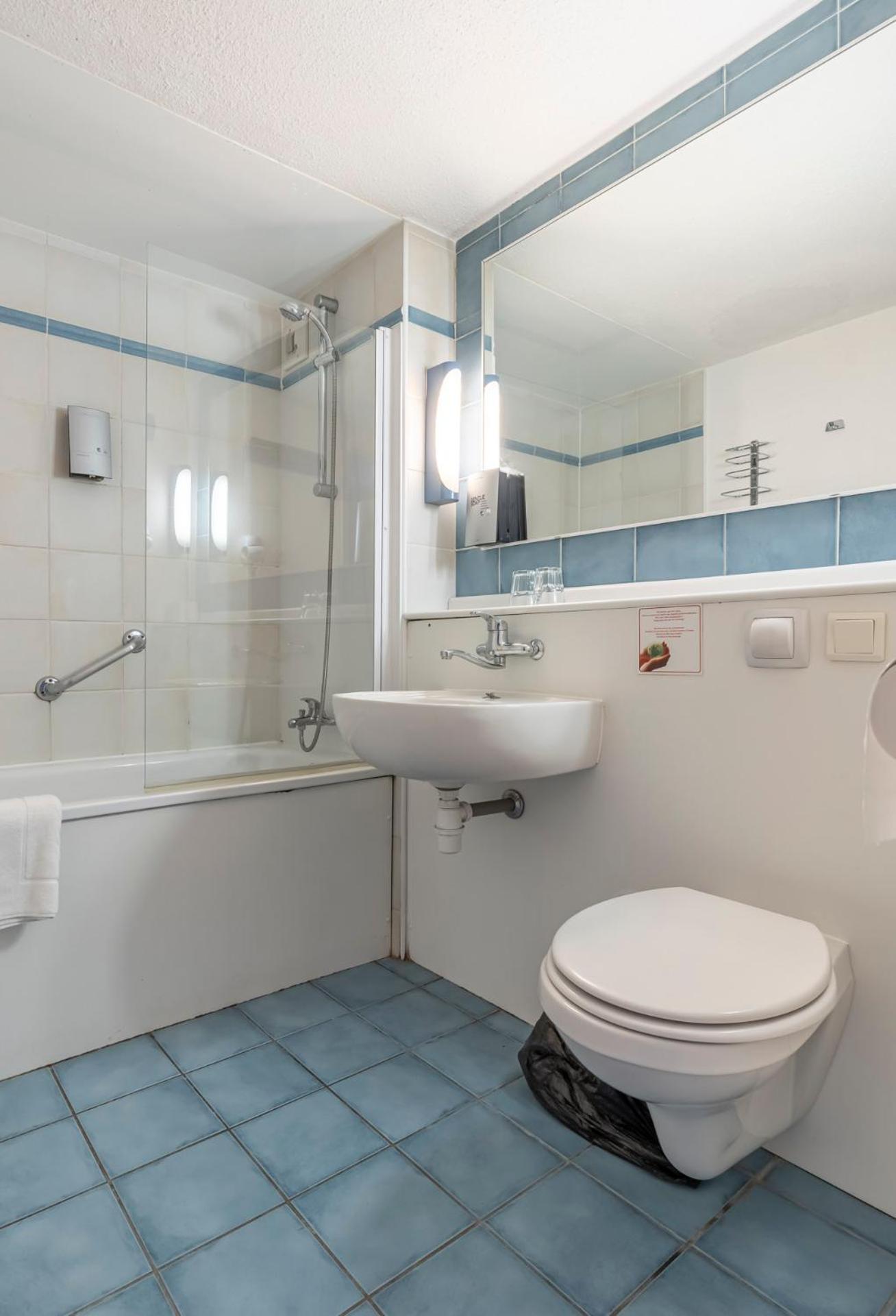 Sleep & Go Brugge Hotel Ngoại thất bức ảnh