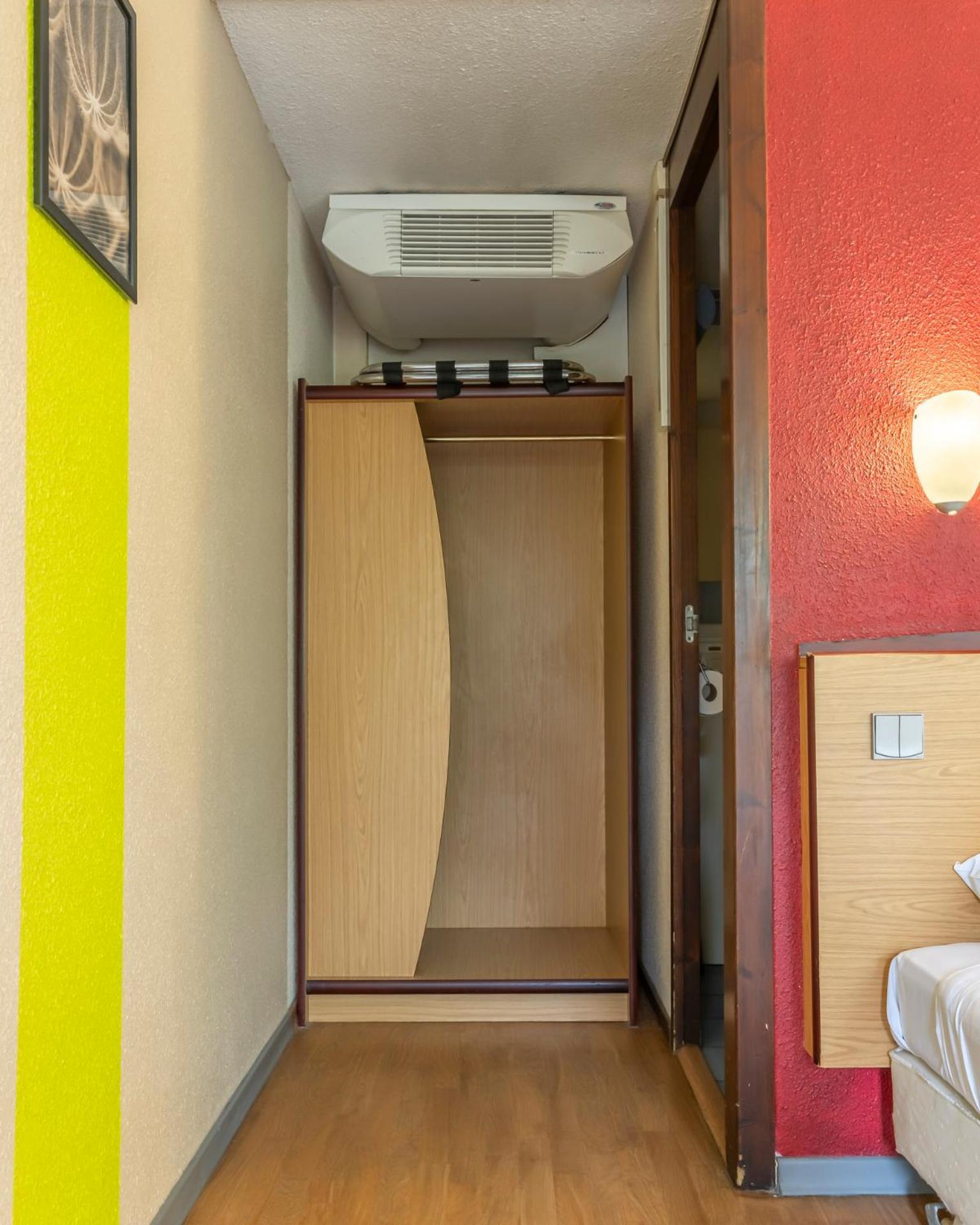 Sleep & Go Brugge Hotel Ngoại thất bức ảnh